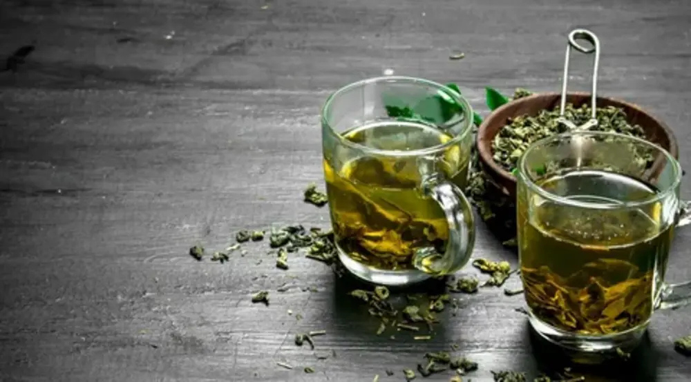 Brewing & Serving Thai Green Tea