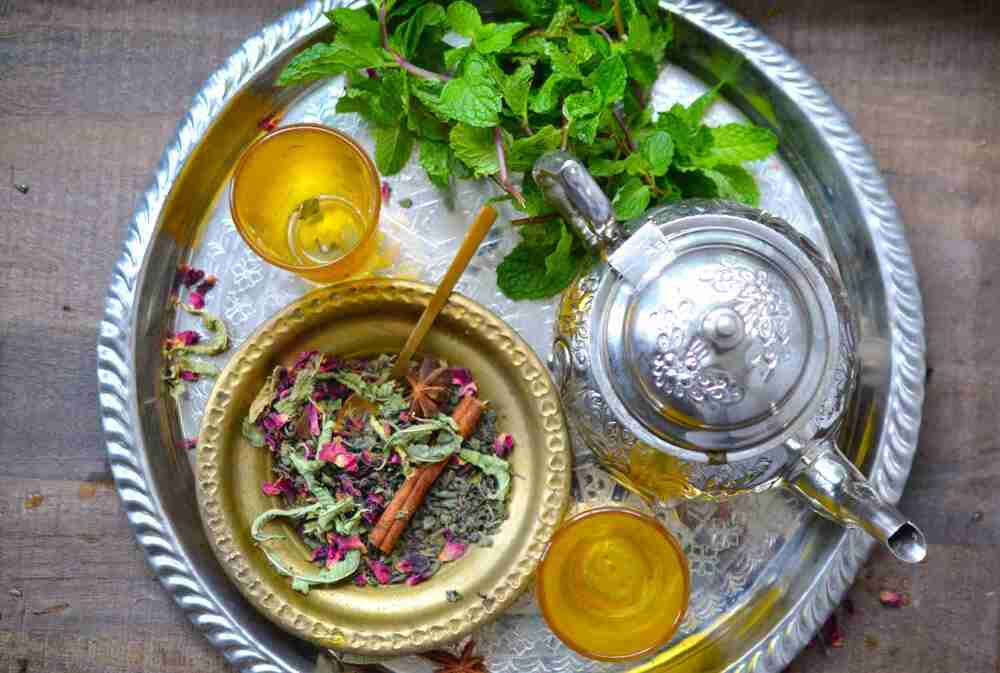 How Moroccan Mint Tea Supports Digestion