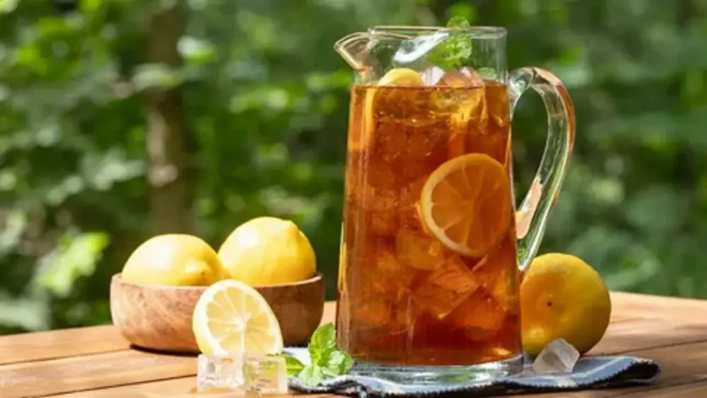 What Is Sun Tea and Why People Love It