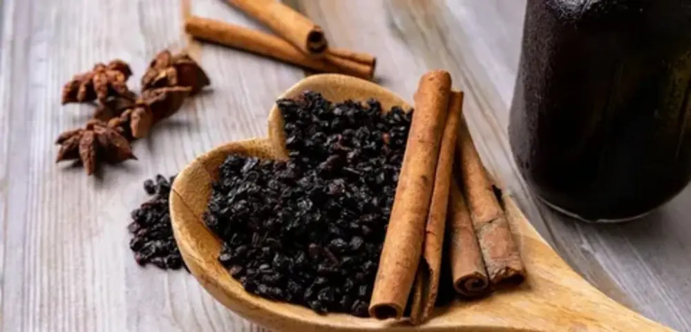 Elderberry Green Tea Benefits: 7 Powerful Reasons