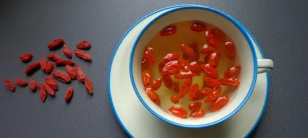 What Are Goji Berries and Green Tea? 